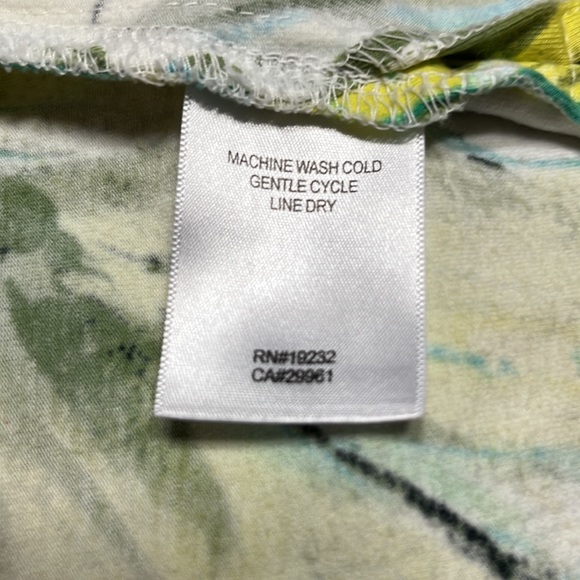 EXC Macaw Parrot Alfred Dunner TOP Women’s L Petite Tropical Avian Bird - Picture 14 of 17